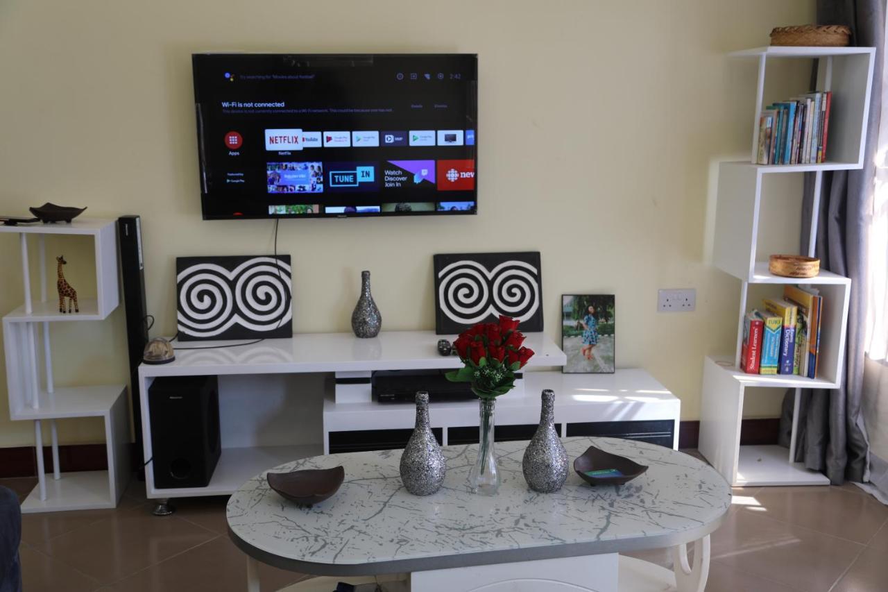 Pearl Lulu Modern Bnb Homestay Dar es Salaam Exterior photo