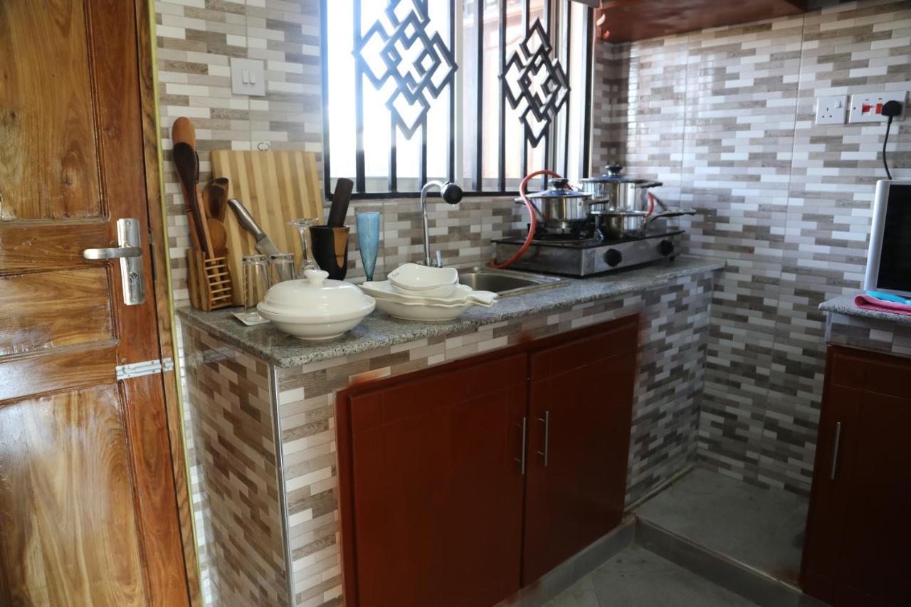 Pearl Lulu Modern Bnb Homestay Dar es Salaam Exterior photo