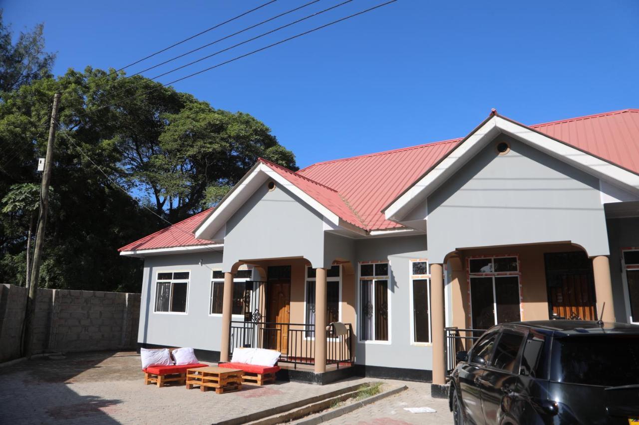 Pearl Lulu Modern Bnb Homestay Dar es Salaam Exterior photo